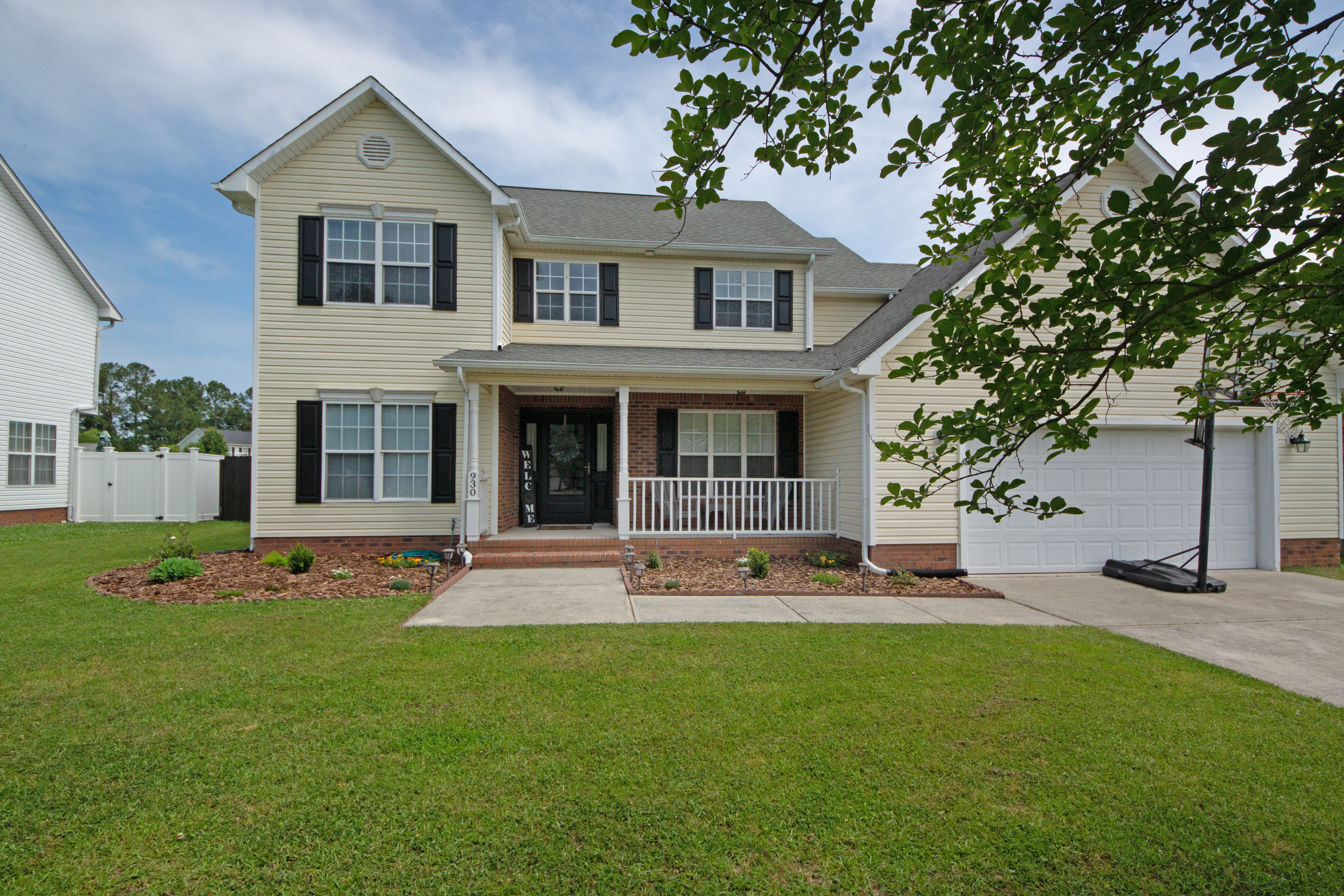 930 Commons Drive North